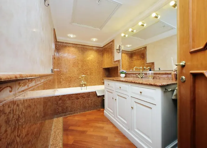 דירה 4bnb - Luxury Trevi W Terrace