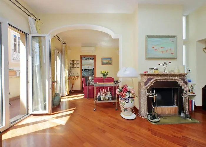 דירה 4bnb - Luxury Trevi W Terrace