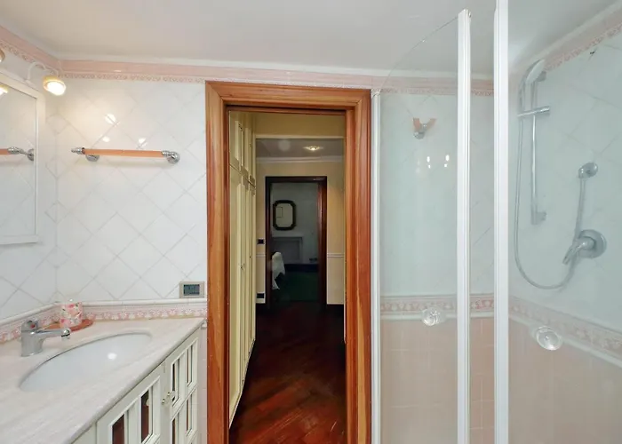 דירה 4bnb - Luxury Trevi W Terrace רומא